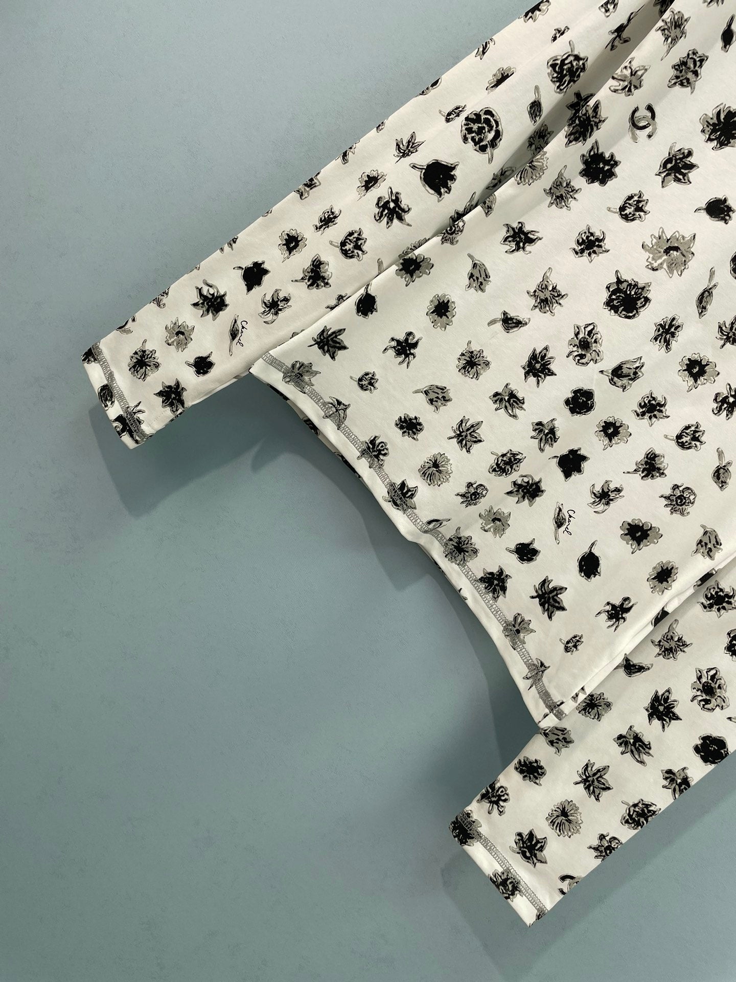 CHANEL 26S LONG-SLEEVE T-SHIRT 1761