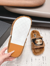 CHANEL 26S SLIDE SANDALS IN BROWN SHEARLING AND BLACK STRAP