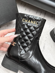 CHANEL 26S ANKLE BOOTS 40MM IN BLACK CALFSKIN PATENT AND QUILTED