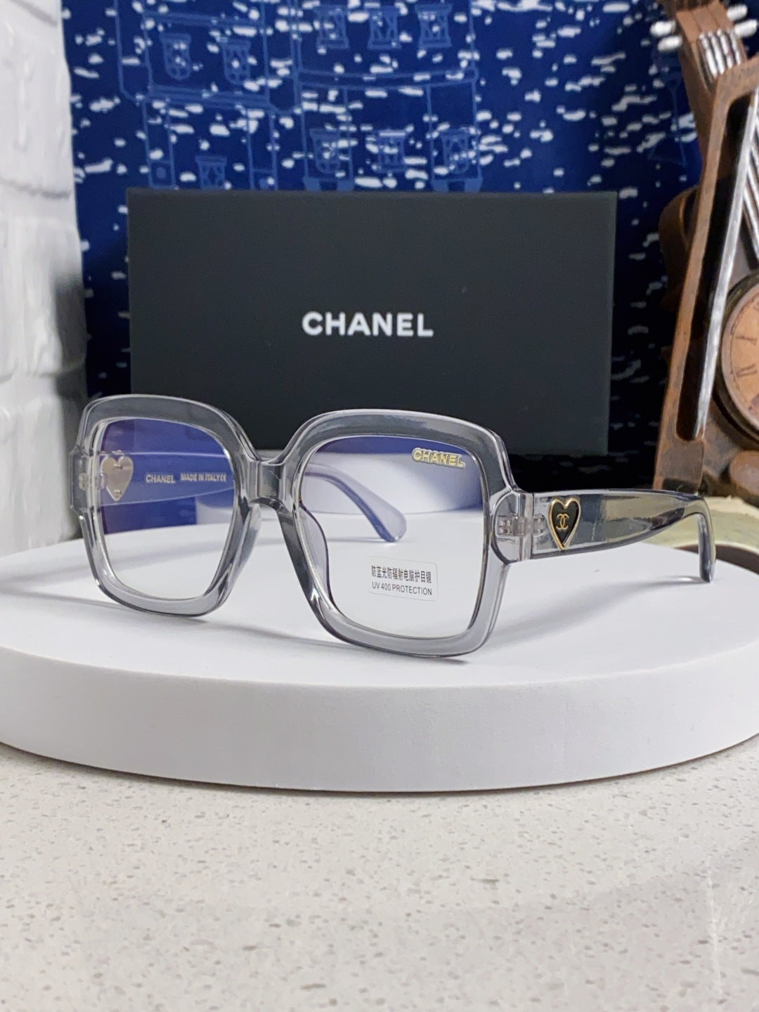 CHANEL 26S OVERSIZED SQUARE FRAME IN GREY ACETATE 404746