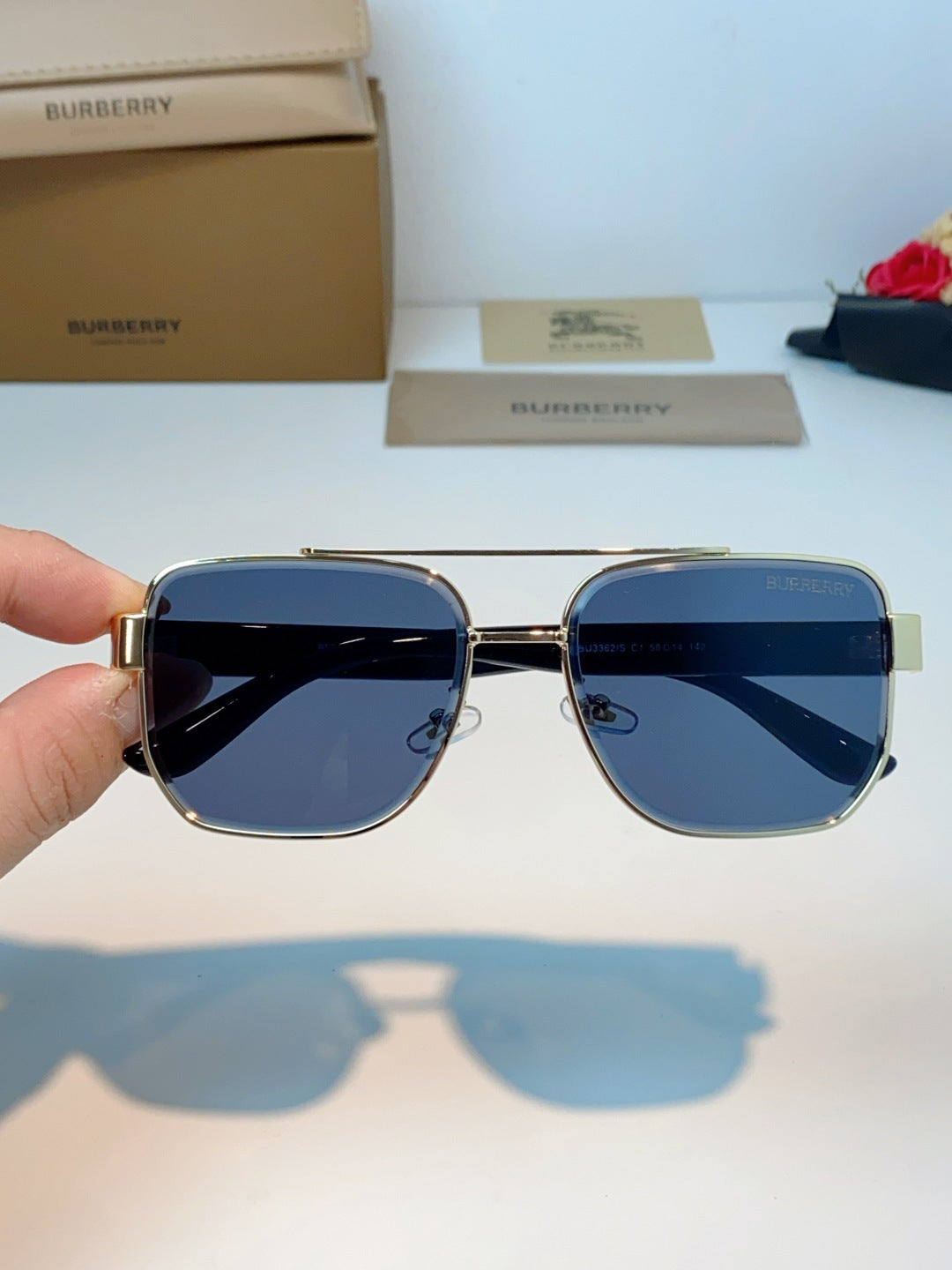 BURBERRY 26S RECTANGULAR FRAME IN METAL 419059
