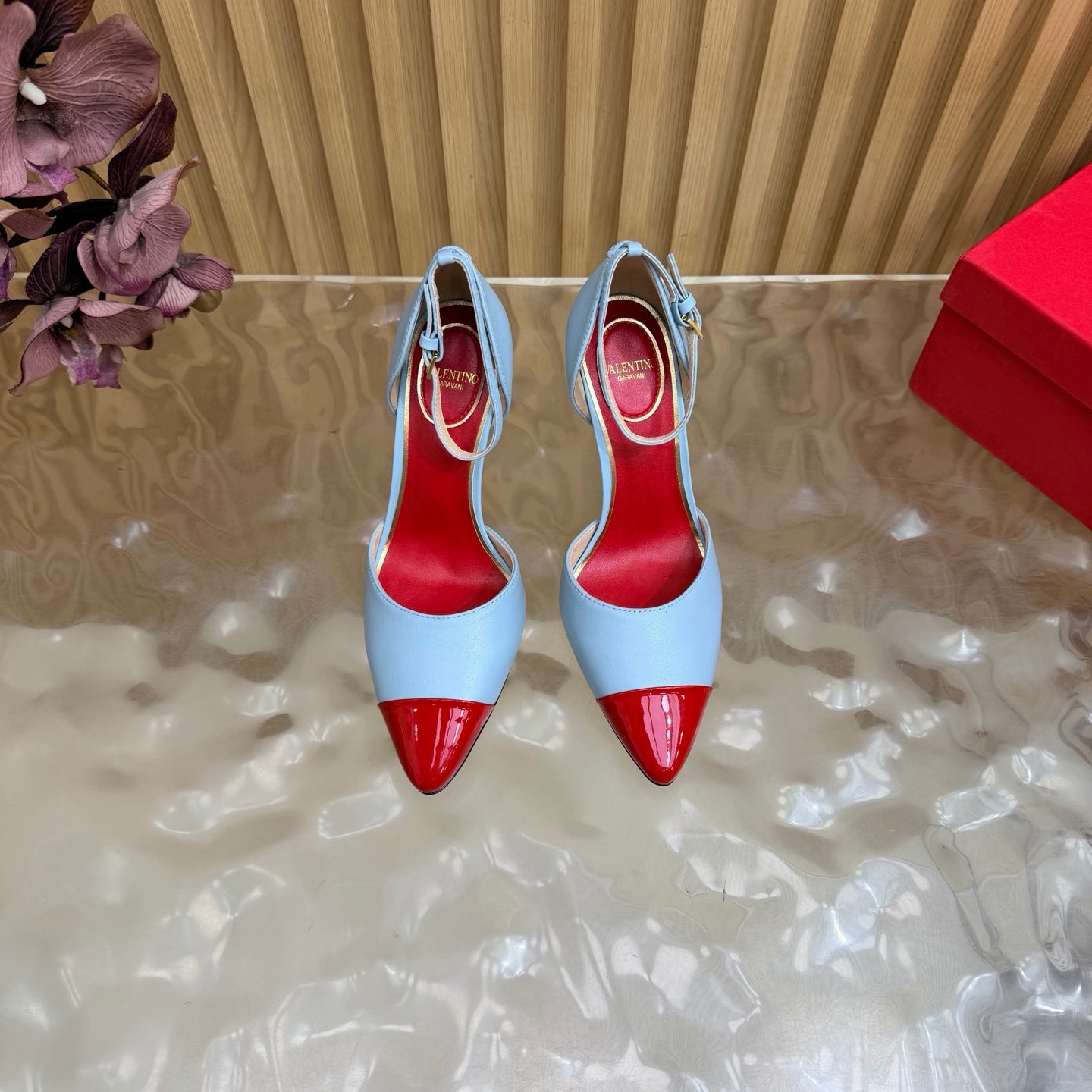 VALENTINO 26S ANKLE-STRA PUMPS 100 MM IN LIGHT BLUE AND RED CALFSKIN