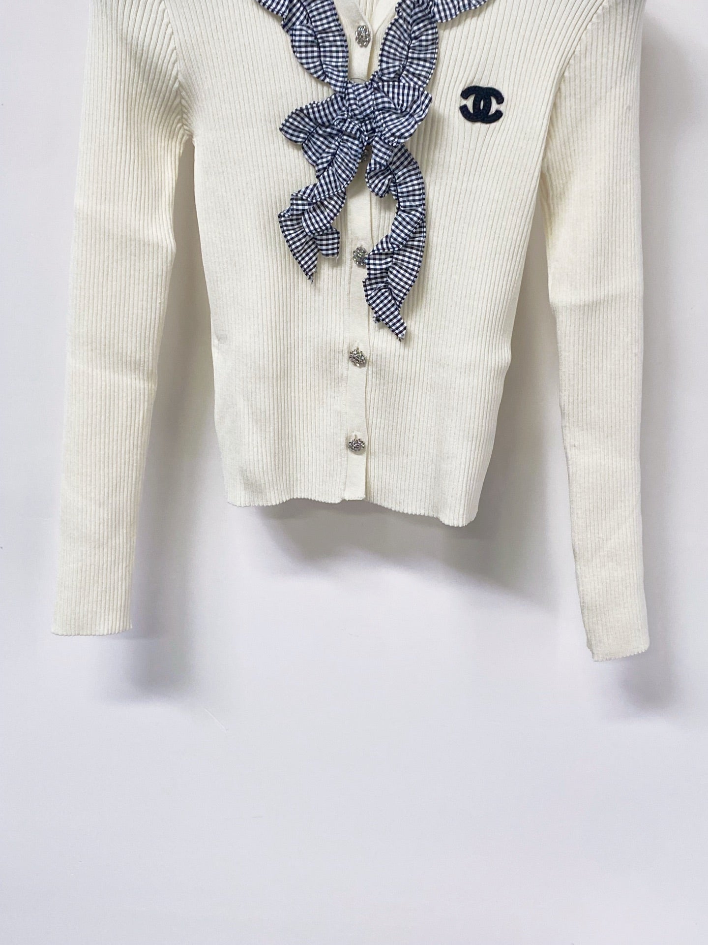 CHANEL 26S RUFFLE KNIT CARDIGAN 1678