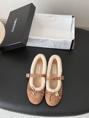 CHANEL 26S MARY JANE FLATS IN LIGHT BROWN SUEDE AND SHEARLING