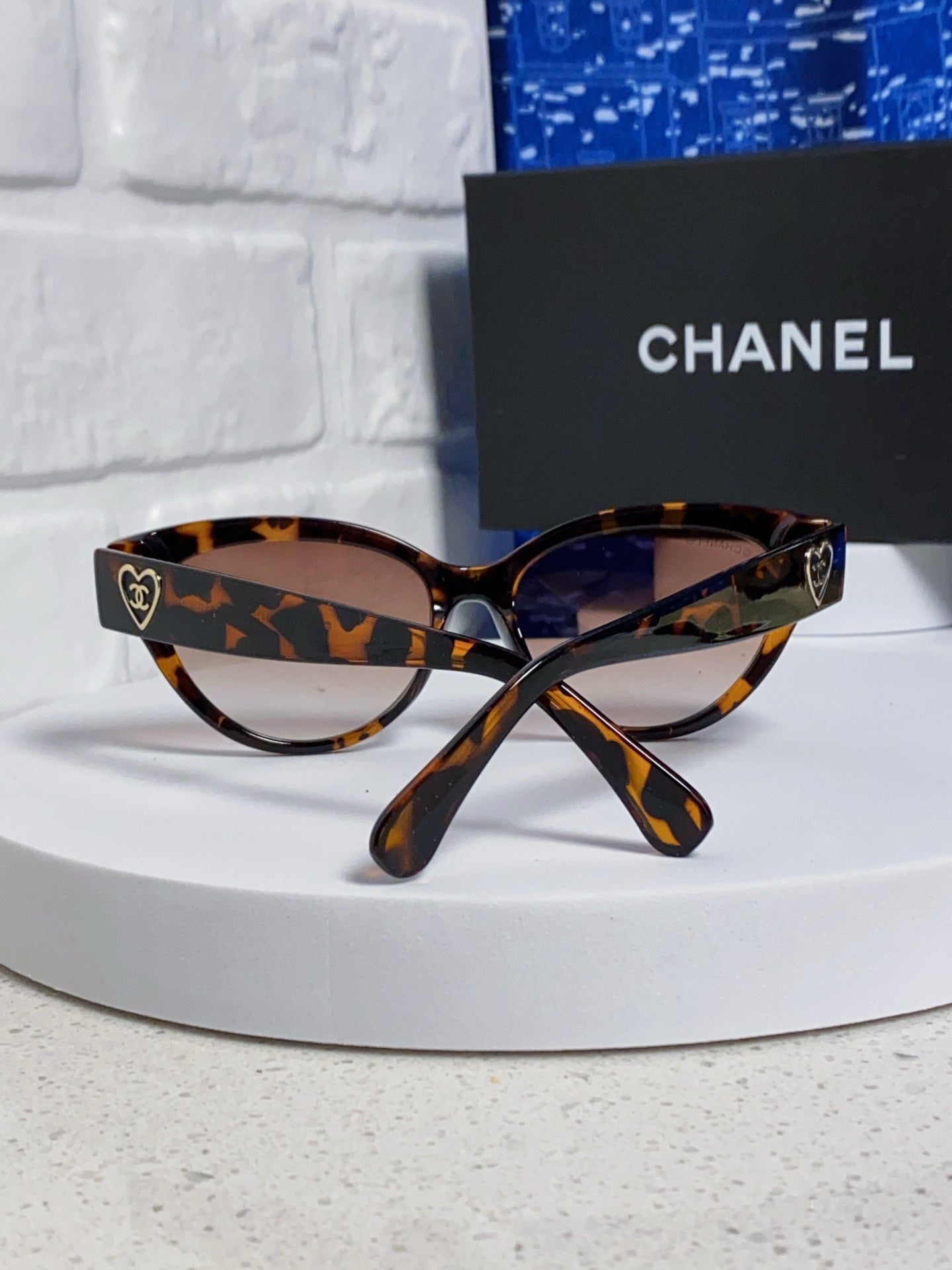 CHANEL 26S BUTTERFLY SHAPE IN ACETATE 417193