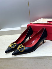 VALENTINO 26S HIGH HEELS 40 MM IN BLACK CALFSKIN WITH GOLD HARDWARE
