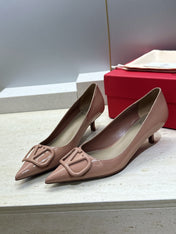 VALENTINO 26S HIGH HEELS 40 MM IN NUDE PATENT CALFSKIN