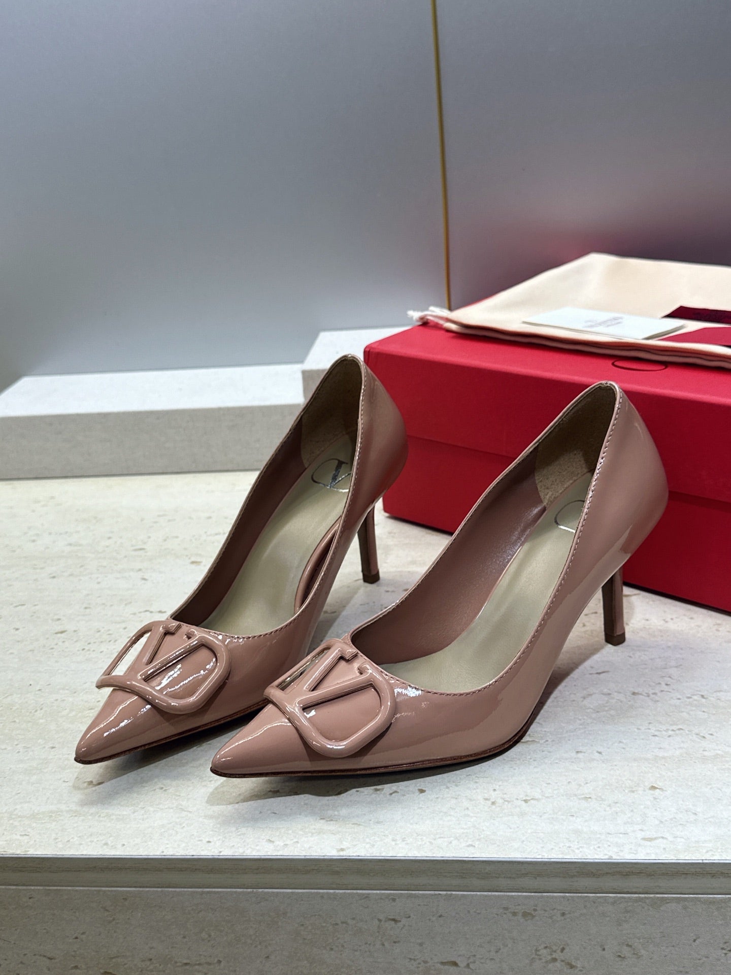 VALENTINO 26S HIGH HEELS 80 MM IN NUDE PATENT CALFSKIN