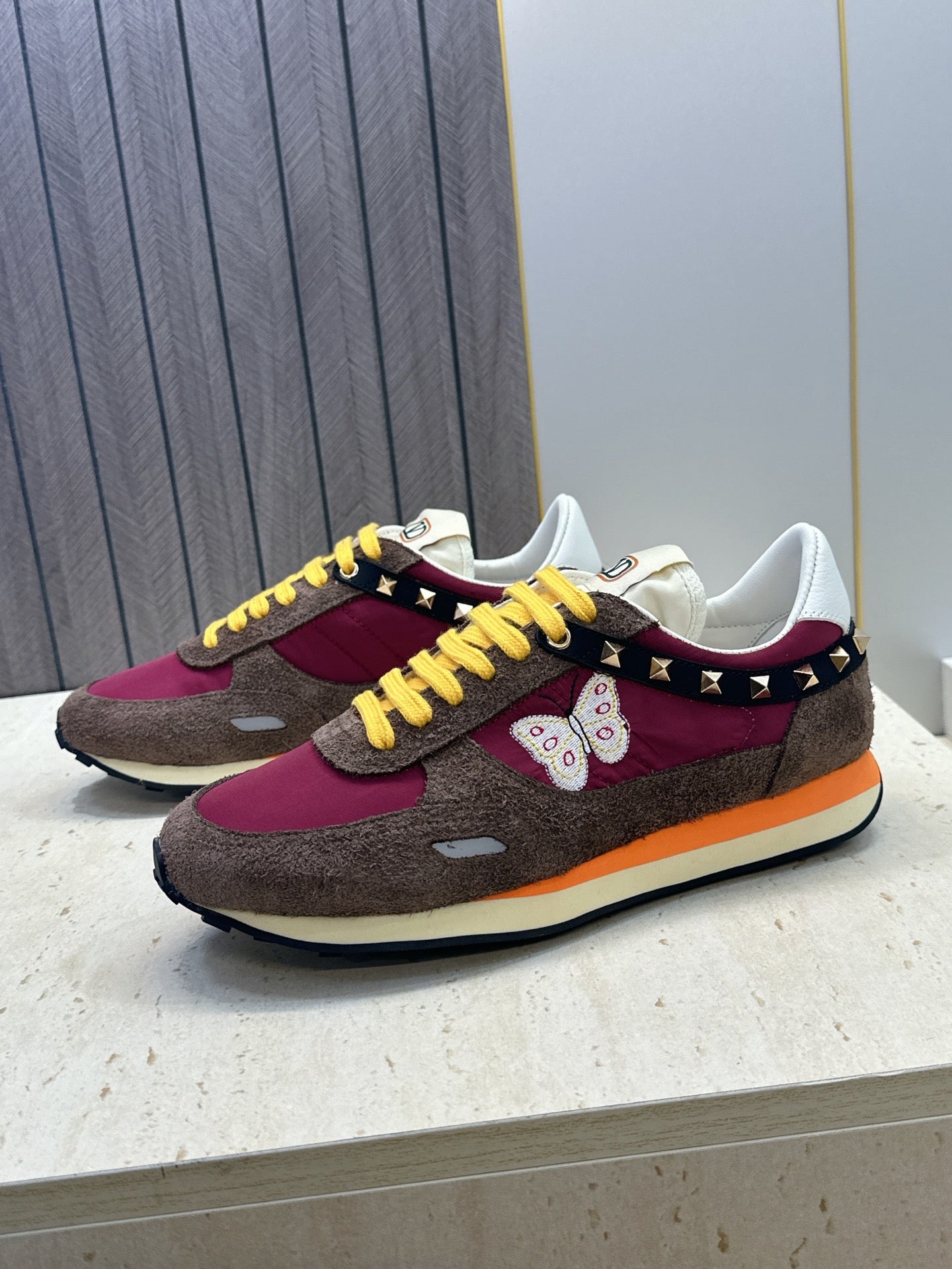 VALENTINO 26S BUTTERFLY EMBROIDERED SNEAKERS IN BROWN SUEDE & RED FABRIC